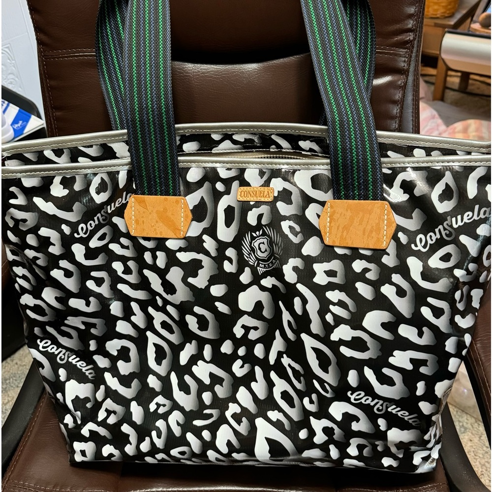 Consuela weekender bag